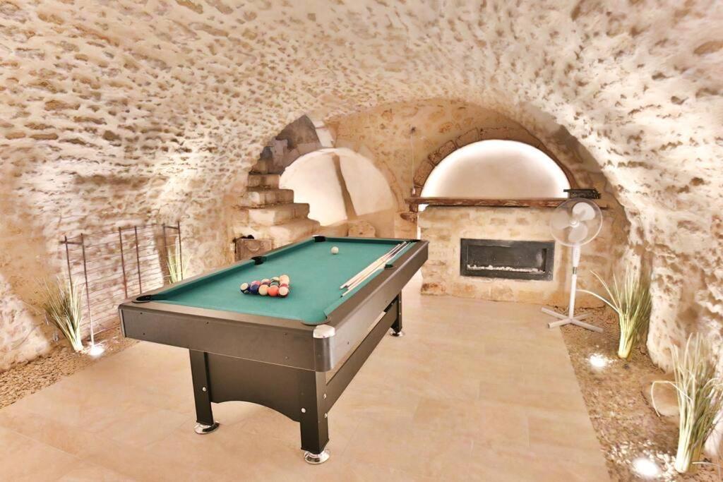 Le Speakeasy - Maison Avec Billard Auxerre Buitenkant foto